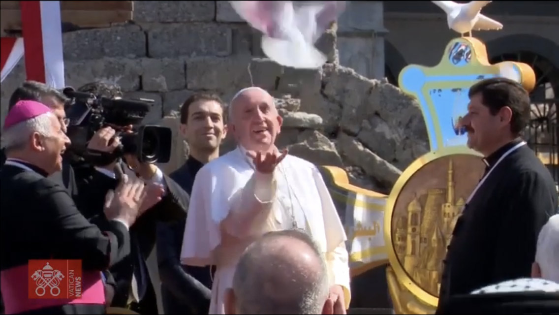 Oracao do Papa Francisco pela Paz e vitimas da guerra